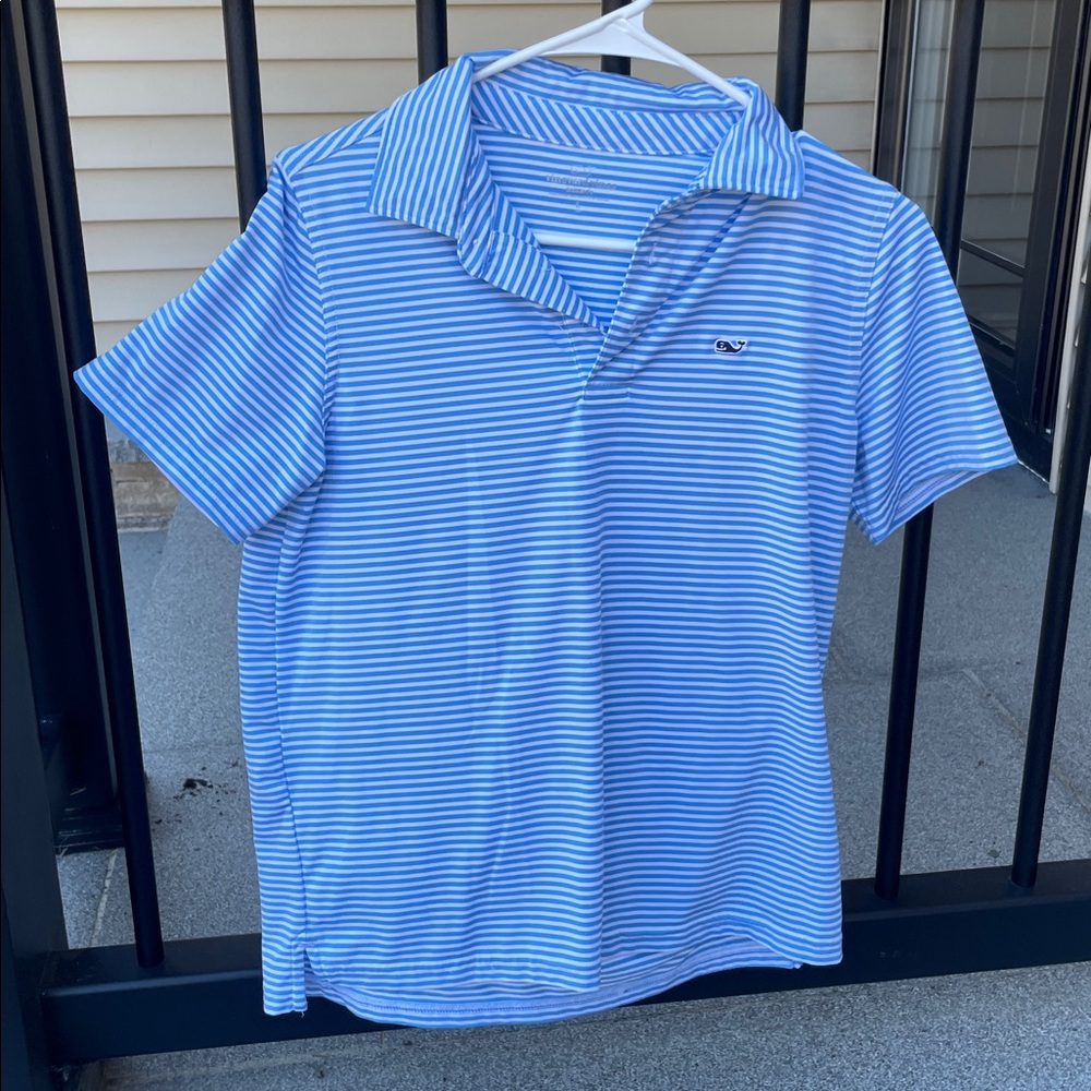 Vineyard Vines Blue and White Striped Shirt